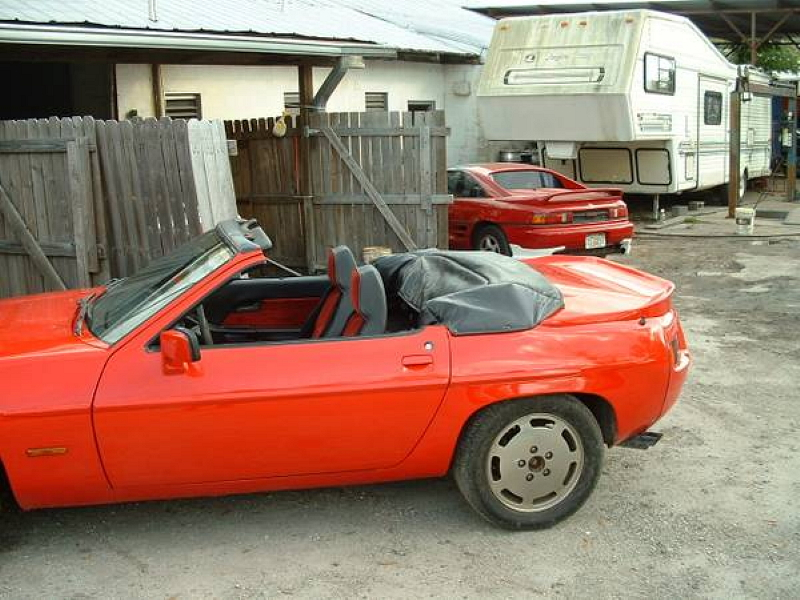 Illustration for article titled For $6,000, This 928 Is On The Ragtop